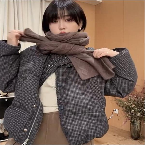 【一眼心动】格纹鹅绒服小众面包服羽绒服外套