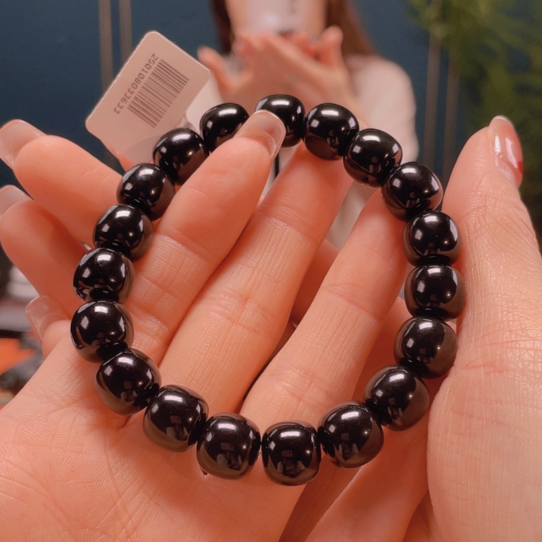 和田玉手串未镶嵌黑青卡10.11老型