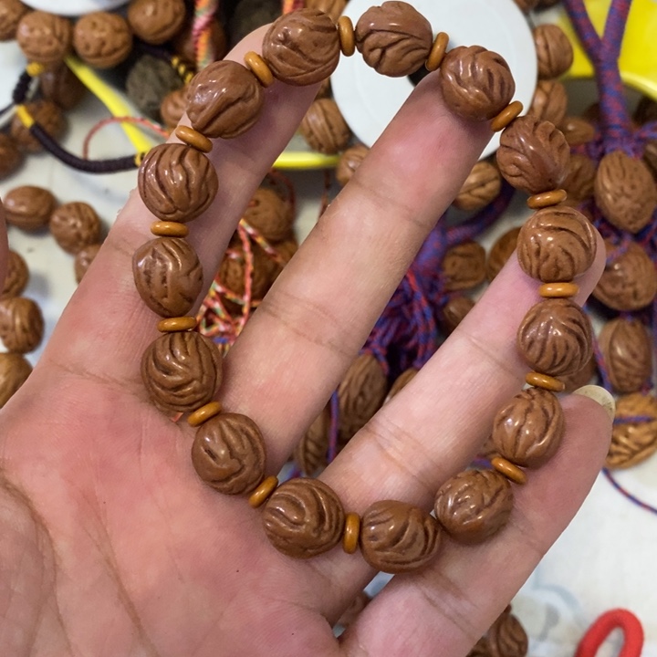 千***和龙纹桃枭手串15颗