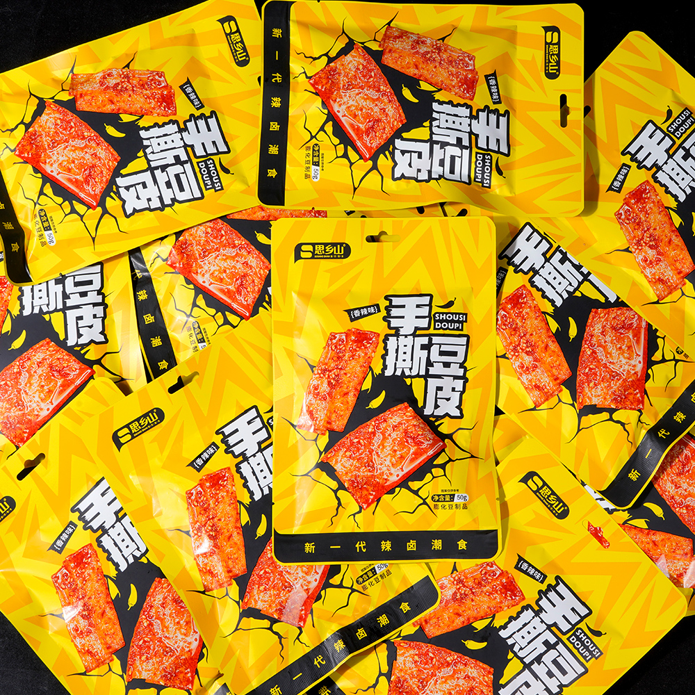湖南特产手撕豆皮辣条50g/包童年回忆小零食追剧休闲麻辣儿时小吃