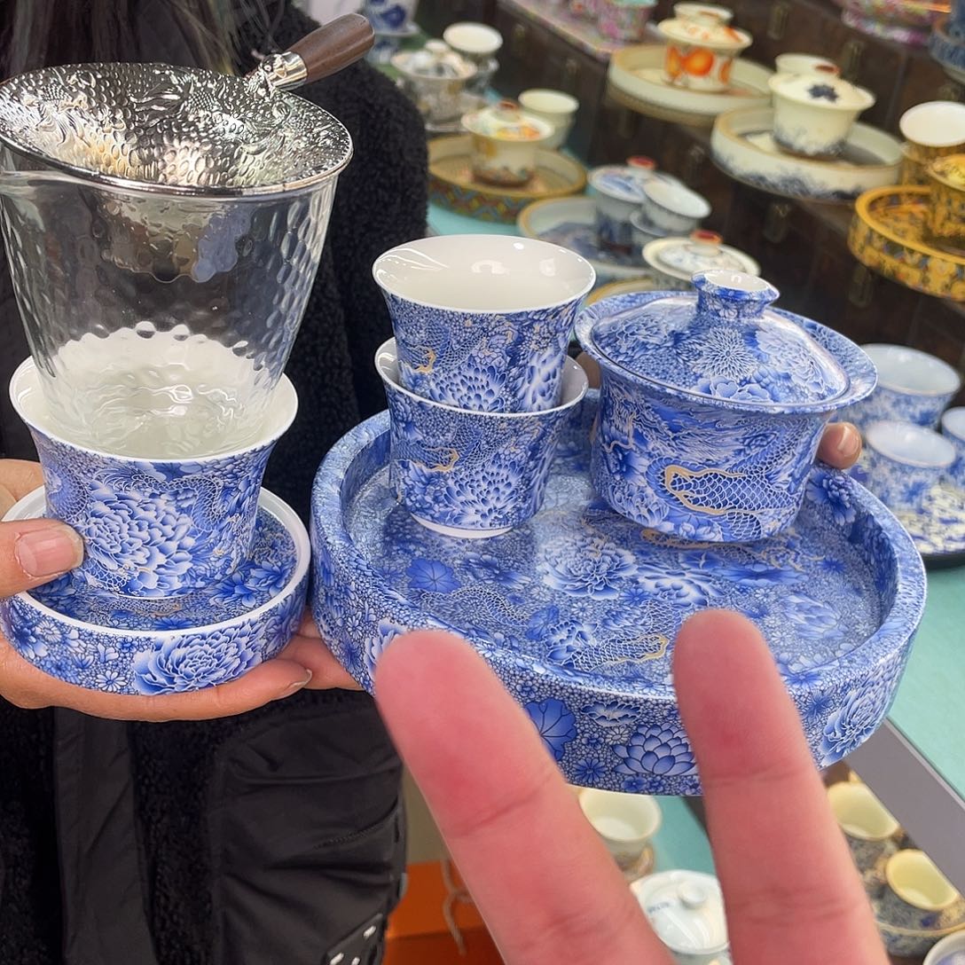 祝1. 把日子泡在茶里，浓淡皆是滋味，缓急都有温柔，平凡的时光也能