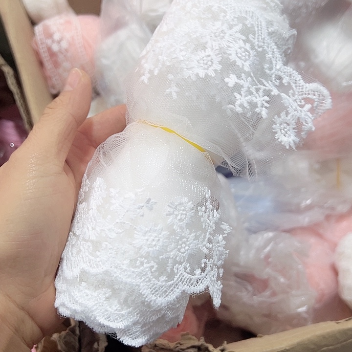 以***说18的蕾丝白色5码材料