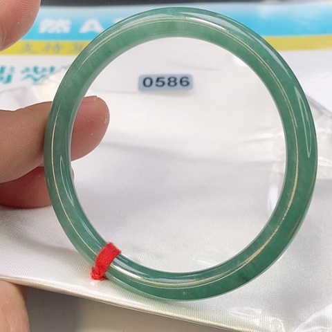 翡翠手镯未镶嵌0586号