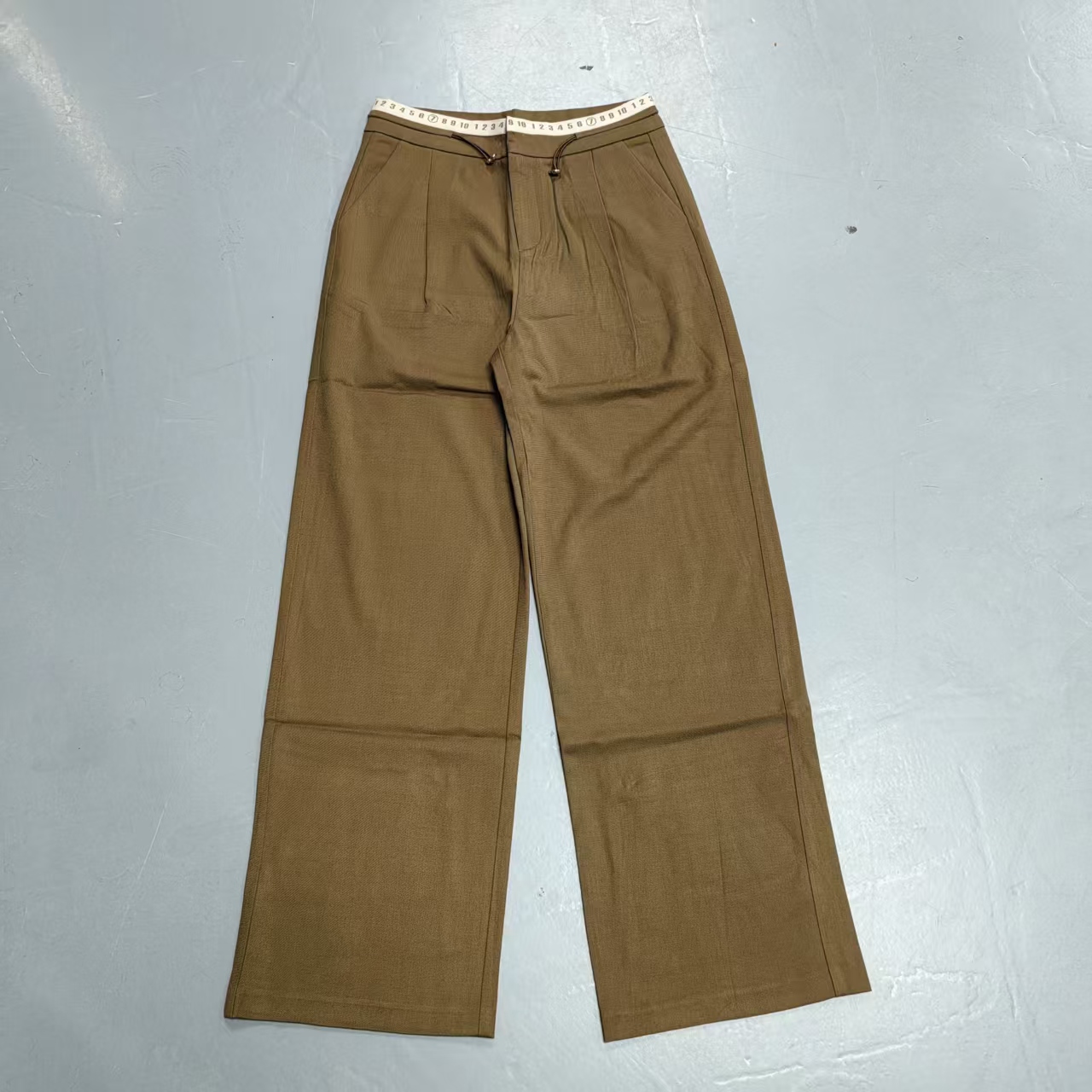 【南油玲姐】卡其色数字款休闲裤108002