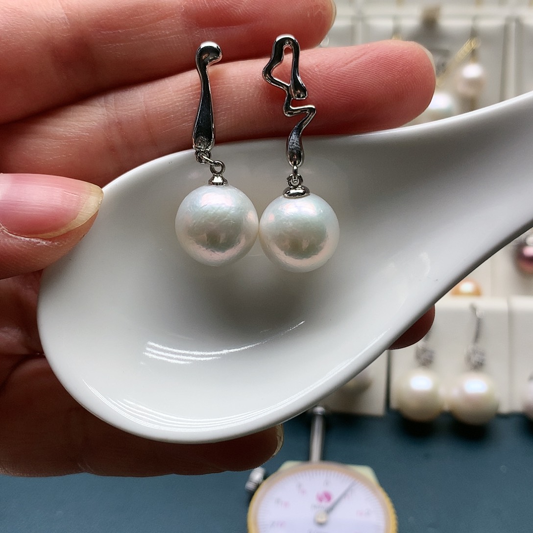 未镶嵌淡水珍珠耳饰
