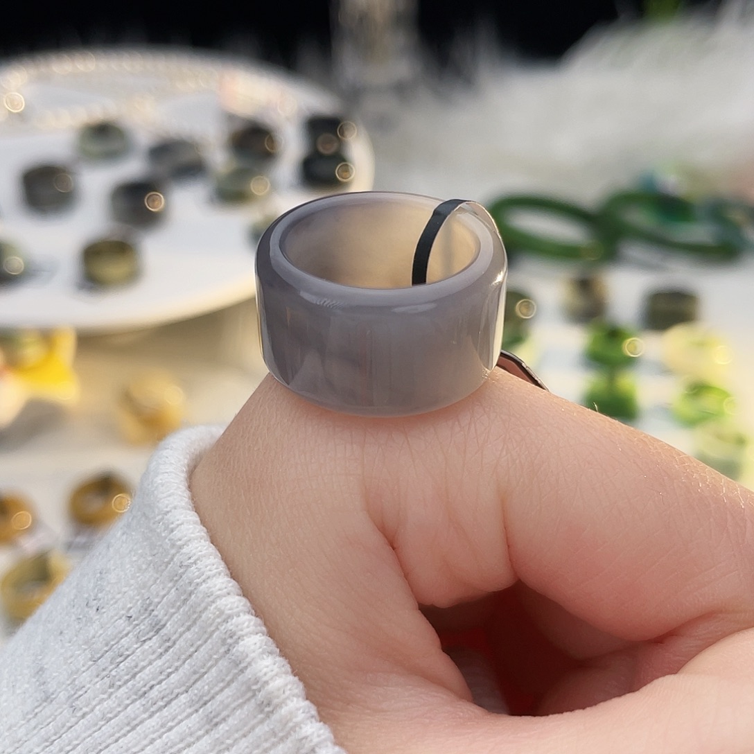 和田玉未镶嵌戒指k38烟紫飘紫圆切17.1