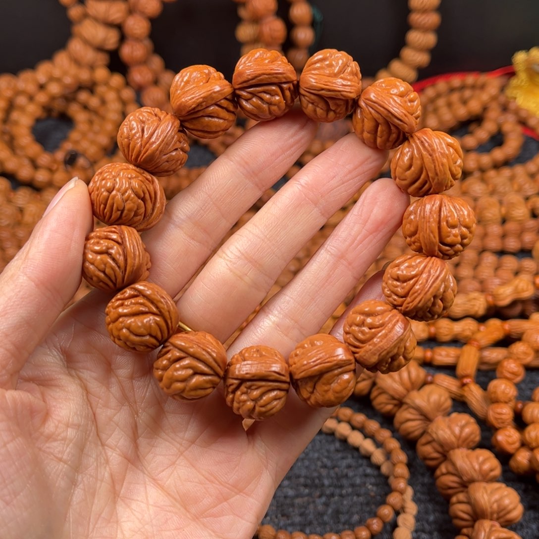 烨***爸文玩核桃手串C5桃核手串