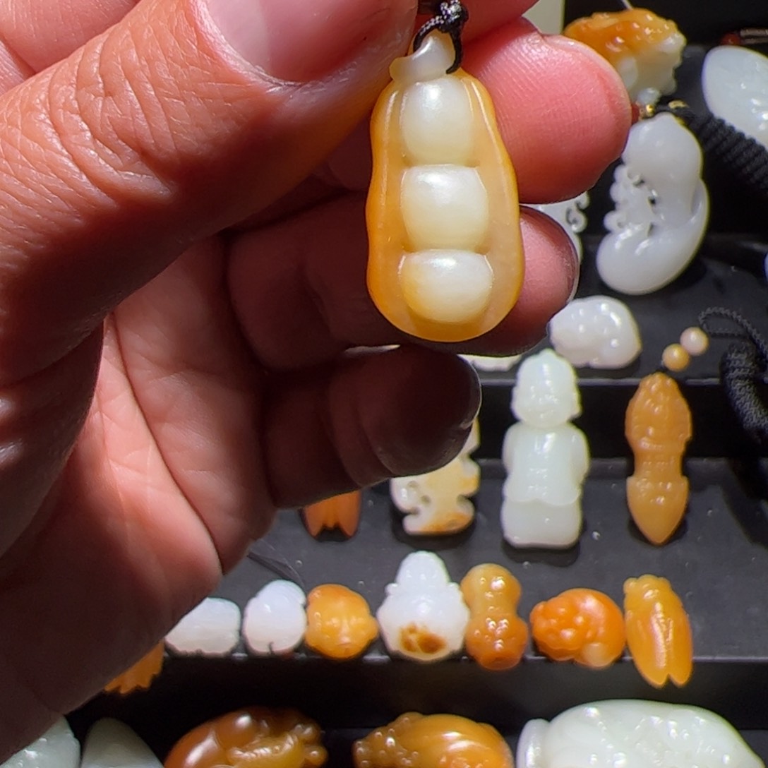 和田玉挂件未镶嵌