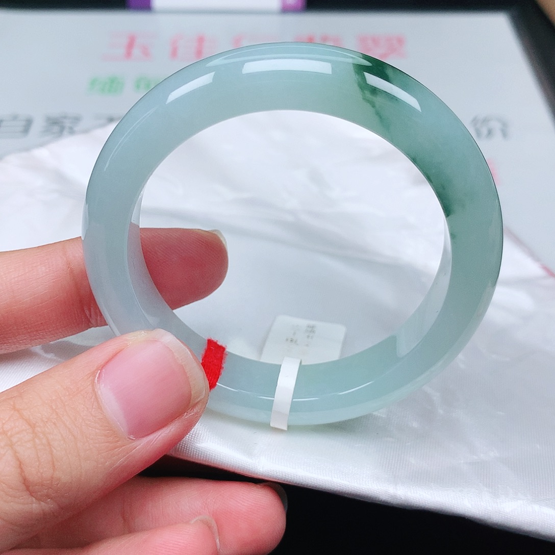 未镶嵌手镯翡翠天然翡翠手镯