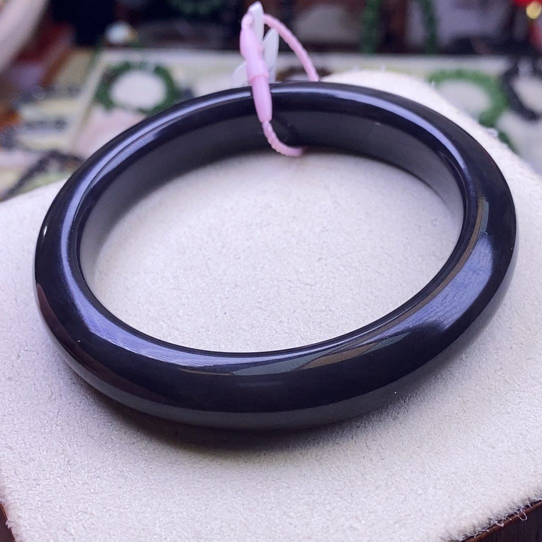 颈饰未镶嵌和田玉毕业级老坑料浓烟紫帝王紫手镯57.5