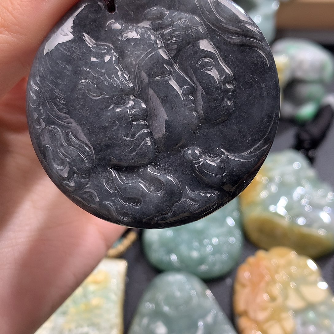 吊坠(不含链)未镶嵌翡翠