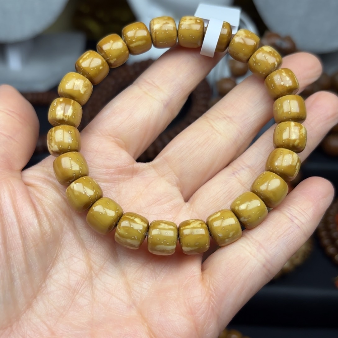 【闪购商品】大叶紫檀（黑酸枝木类）小*紫金鼠手工花皮手串