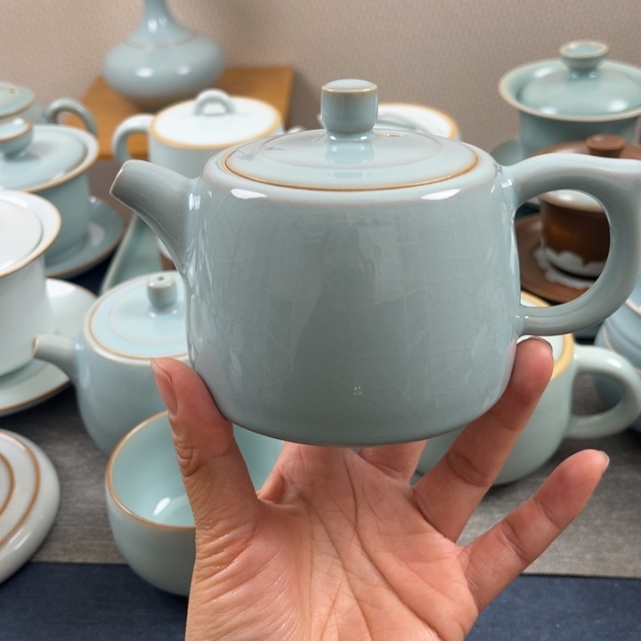 杯用****5天青井栏壶中酒杯里装酒时