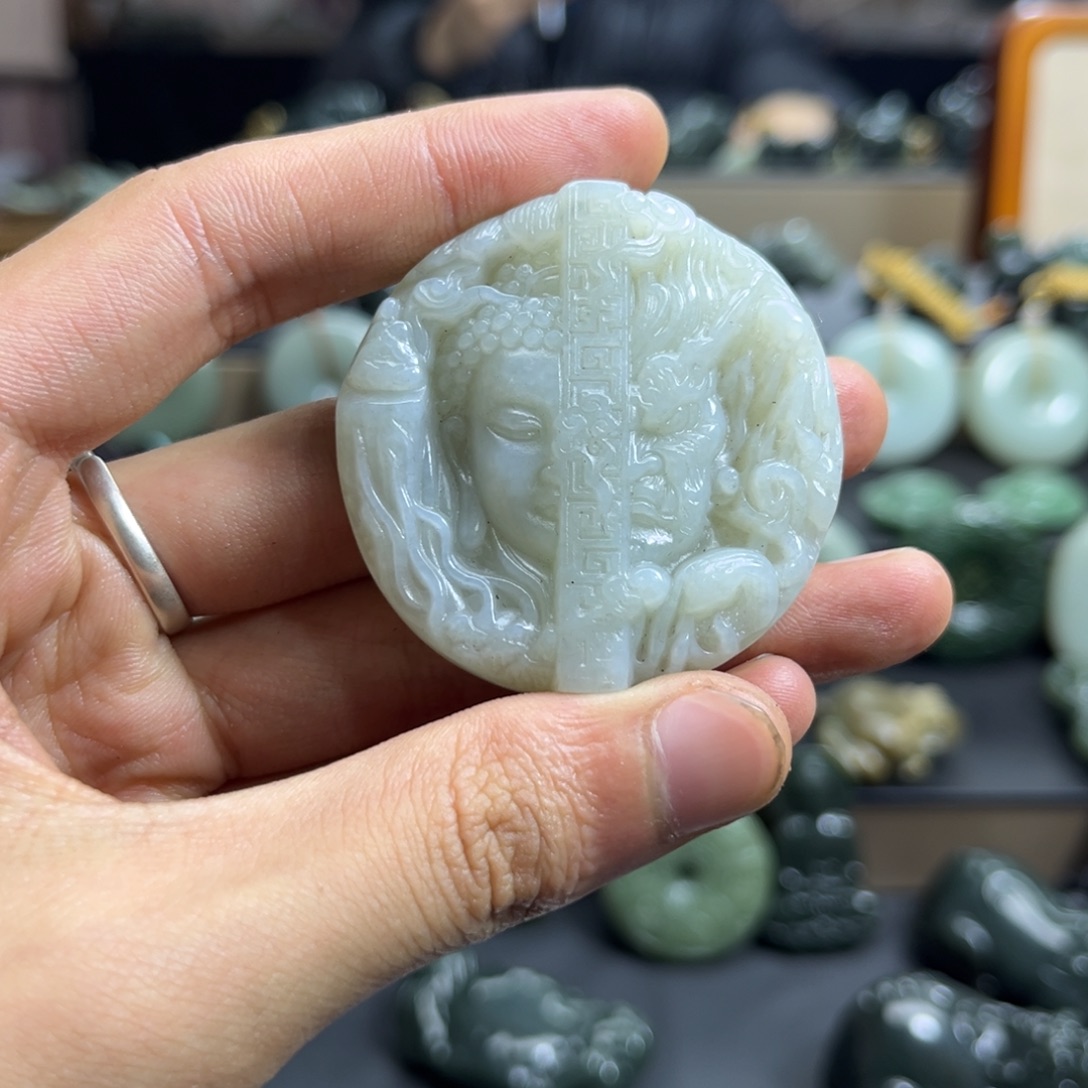 和田玉未镶嵌颈饰