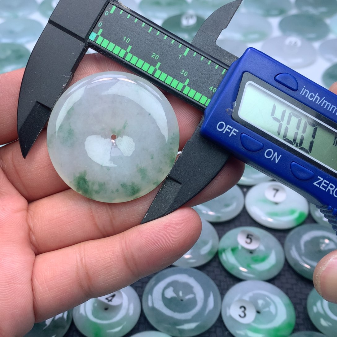 翡翠颈饰未镶嵌缅甸天然A货翡翠