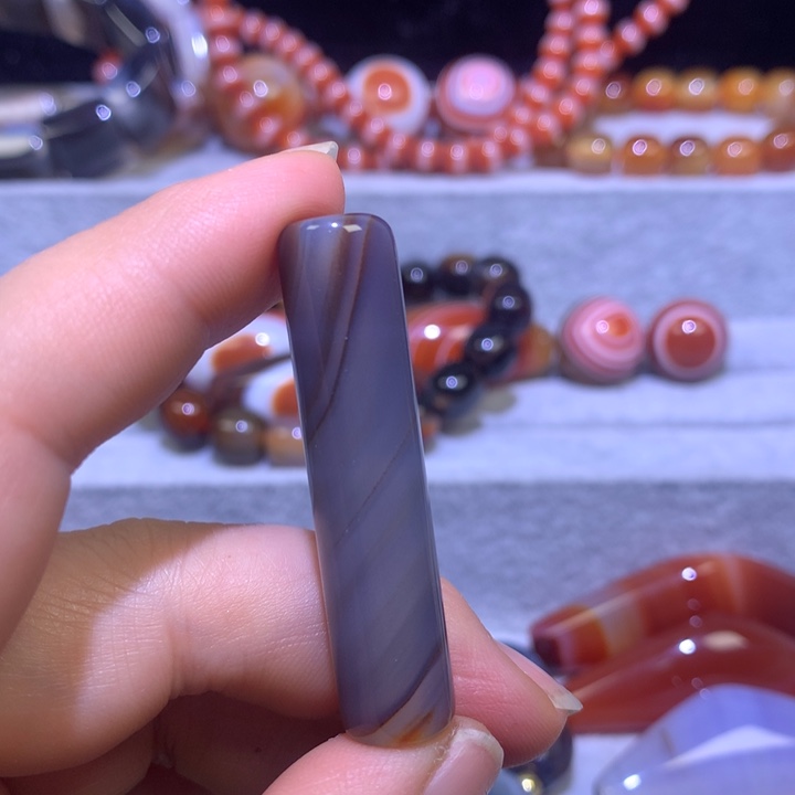 南红玛瑙合金颈饰