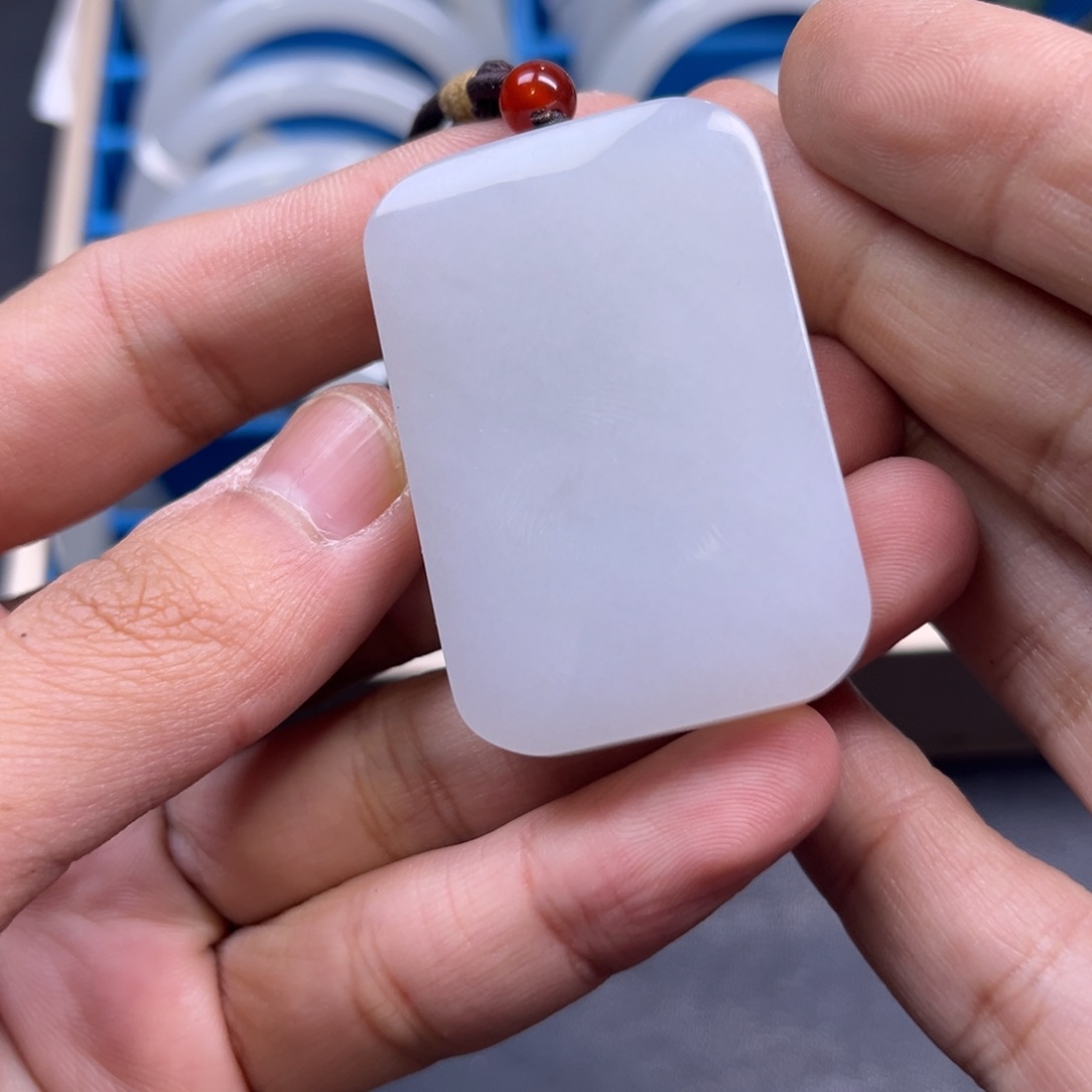 和田玉颈饰未镶嵌多样性面包无事牌钢板料货头