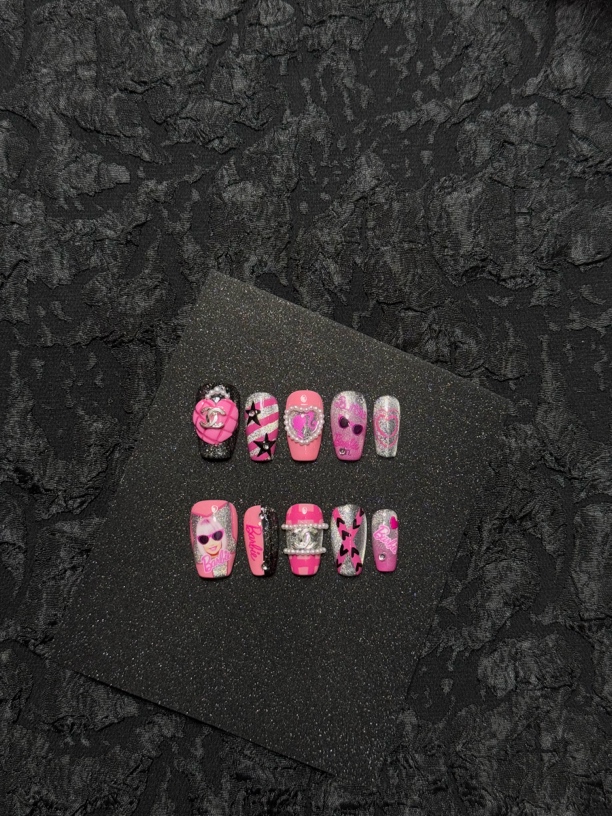 手工黑粉色芭比穿戴甲