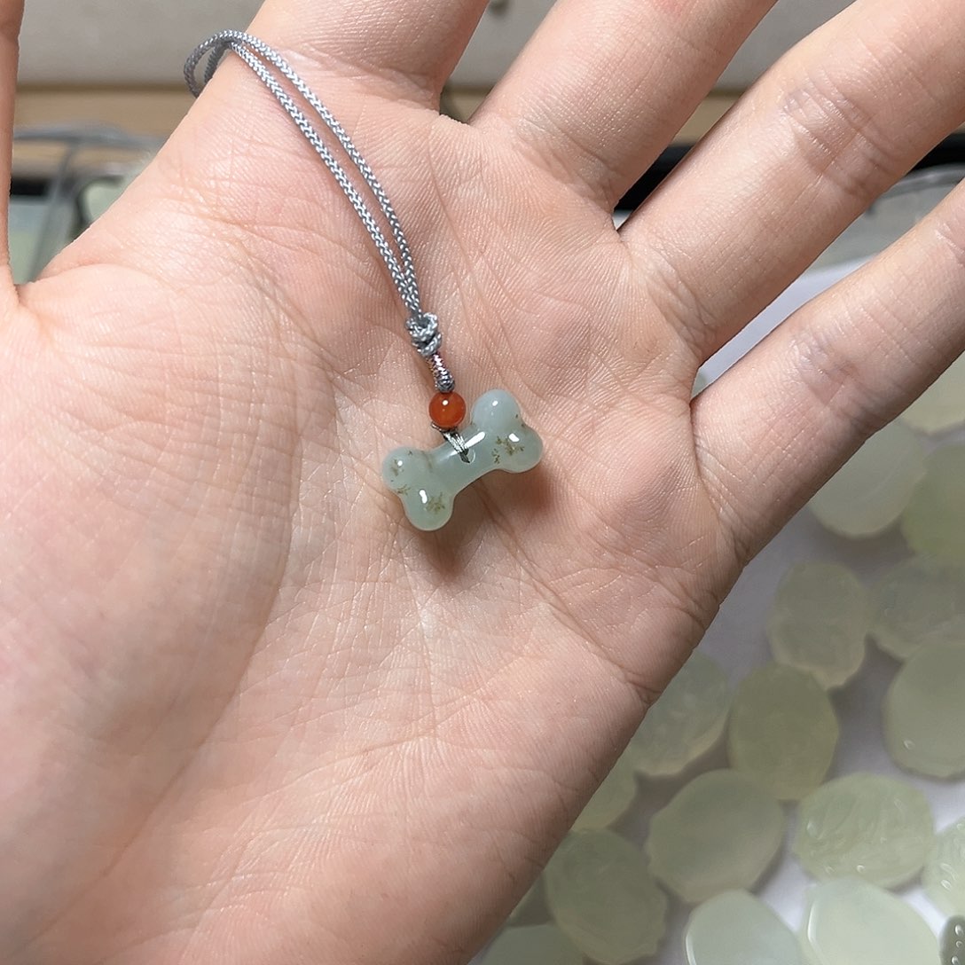 岫玉颈饰未镶嵌编好绳子发货