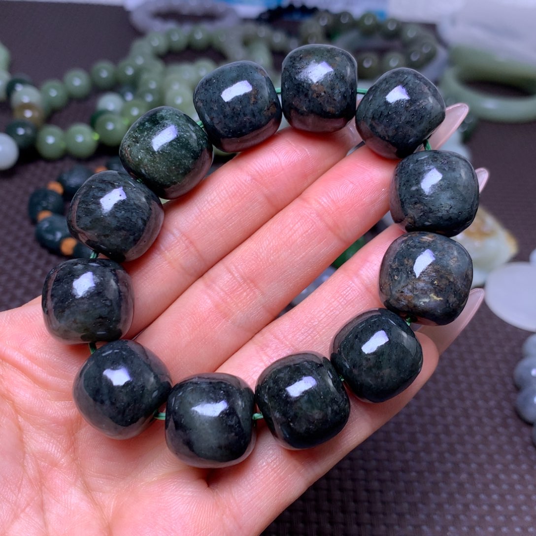 和田玉未镶嵌手串卡18