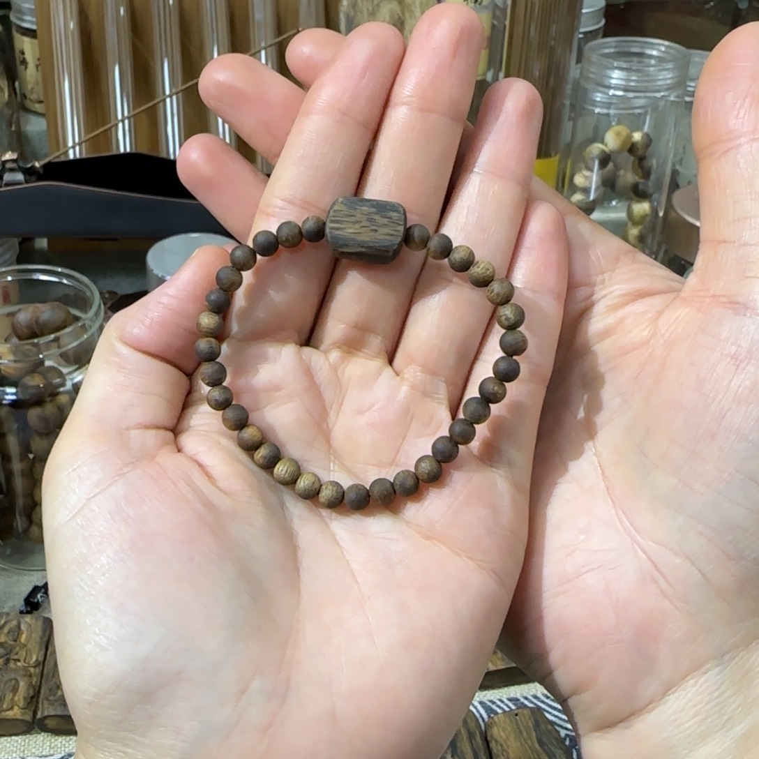 沉香手串0.5规格树心油老料