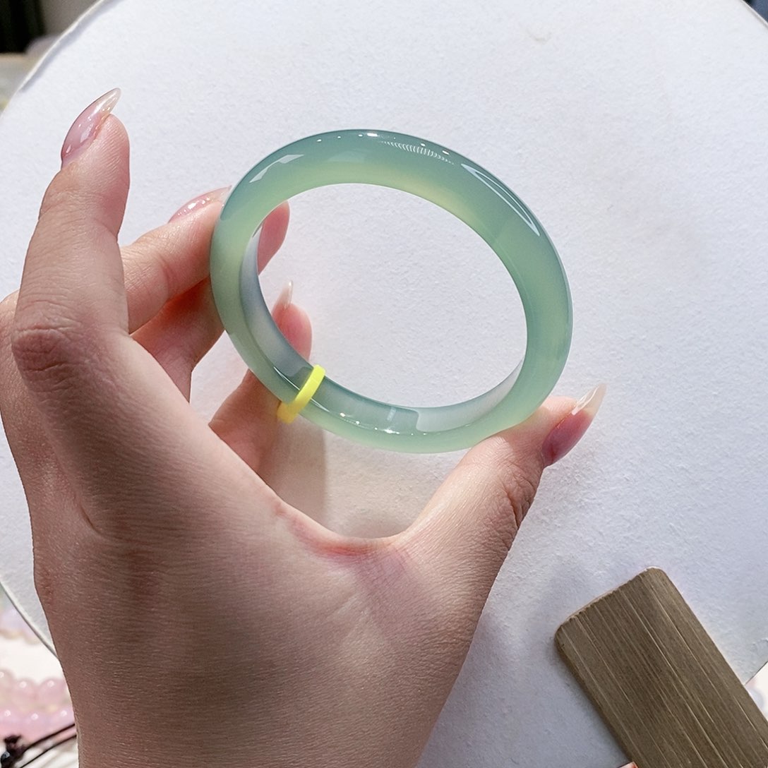 手镯玛瑙/玉髓未镶嵌56.2