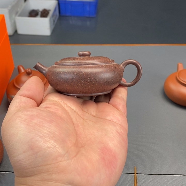 君***愁茶壶紫砂全手扁珠