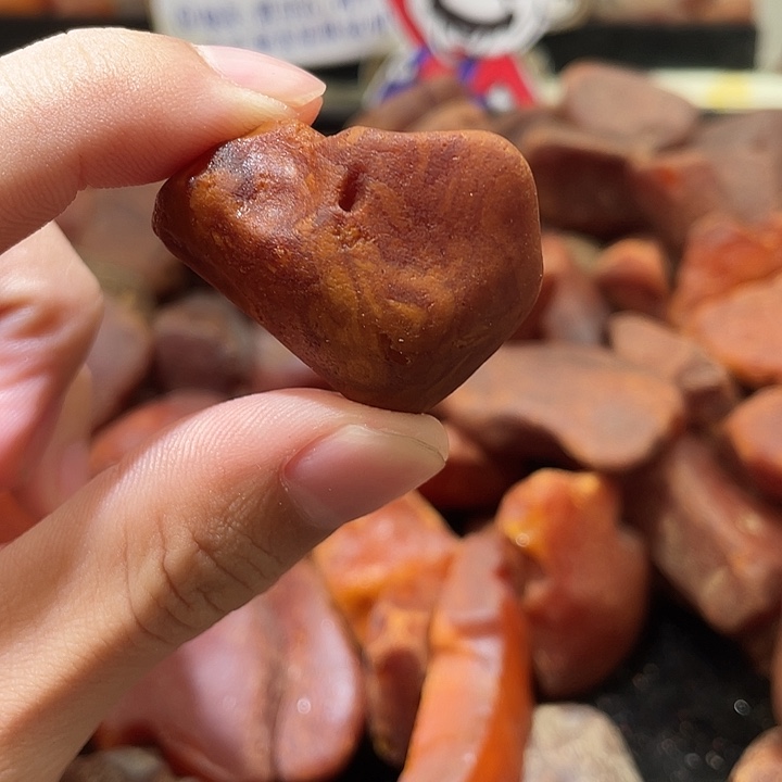 裸石琥珀未镶嵌吊坠