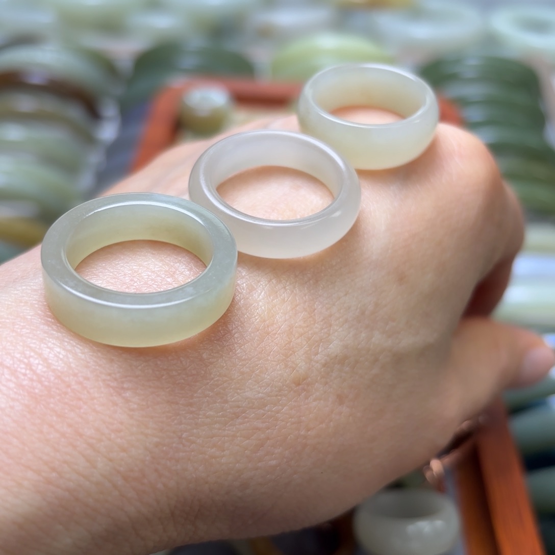 和田玉戒指未镶嵌美*