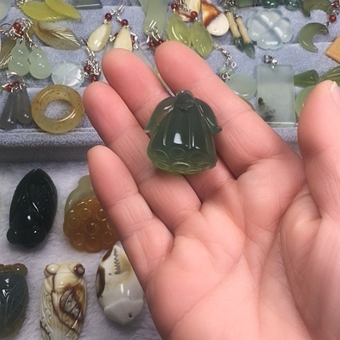 岫玉未镶嵌颈饰天然岫玉