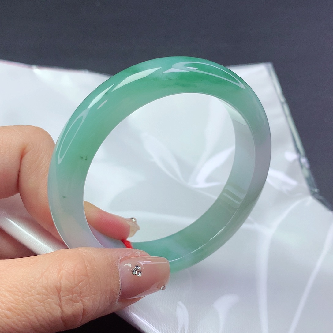 【闪购商品】翡翠手镯未镶嵌a 123801