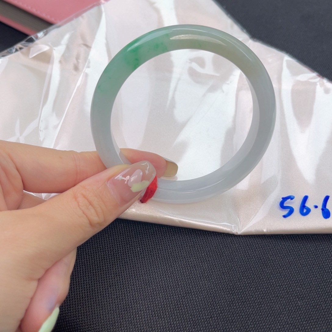 翡翠手镯未镶嵌4号