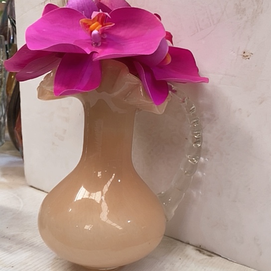 琉璃花瓶高19厘米口径5厘米