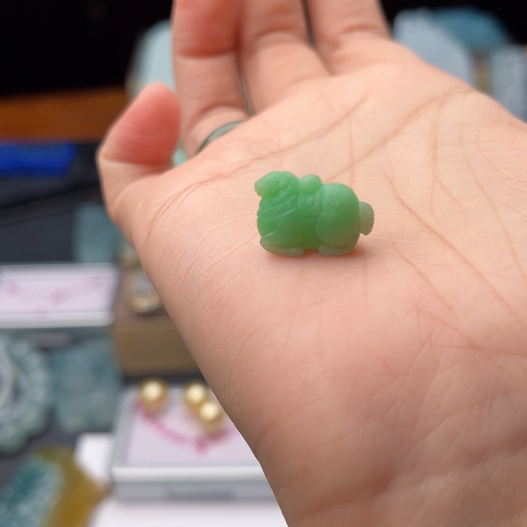 定制翡翠未镶嵌翡翠首饰