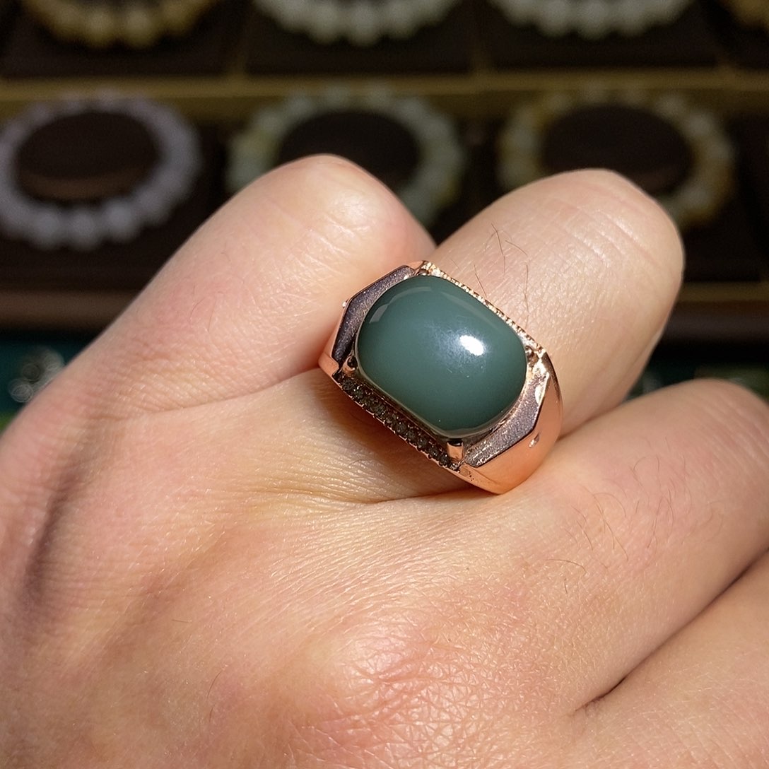 【闪购商品】银S925镶嵌戒指和田玉（碧玉）