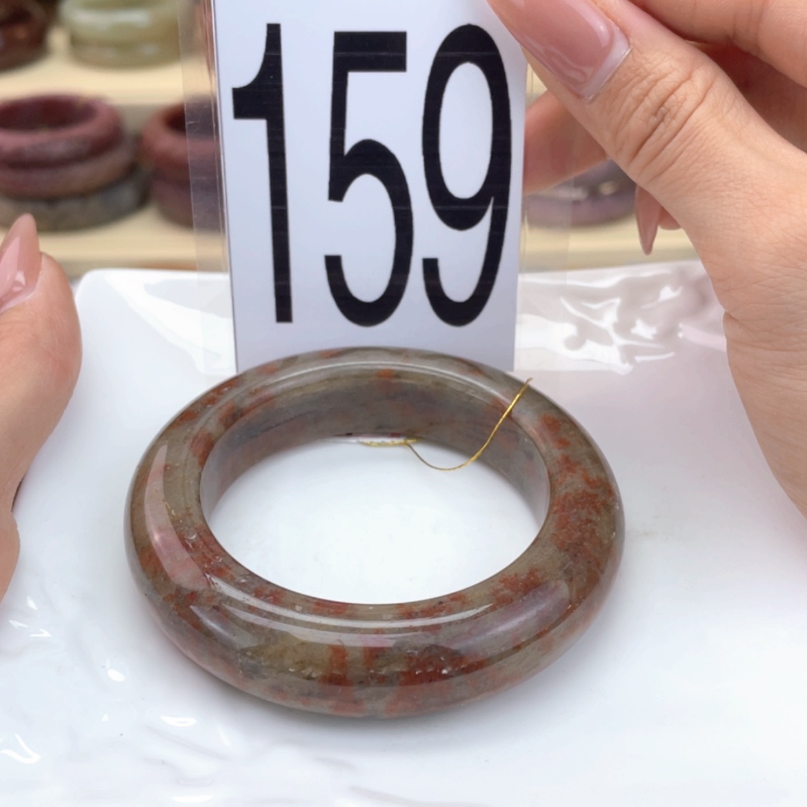 【闪购商品】石英质玉手镯未镶嵌