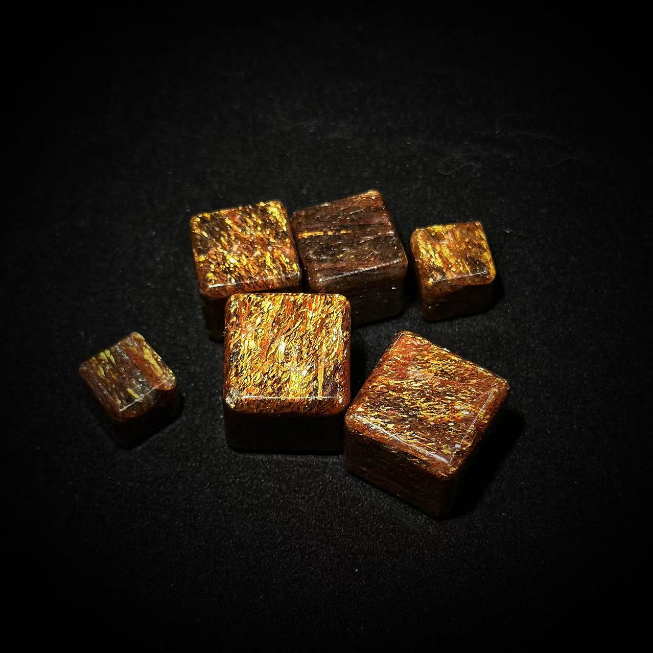 【缪老师严选】SJ1569 你我皆是黑马 黑金超方糖吊坠 多样性发其一