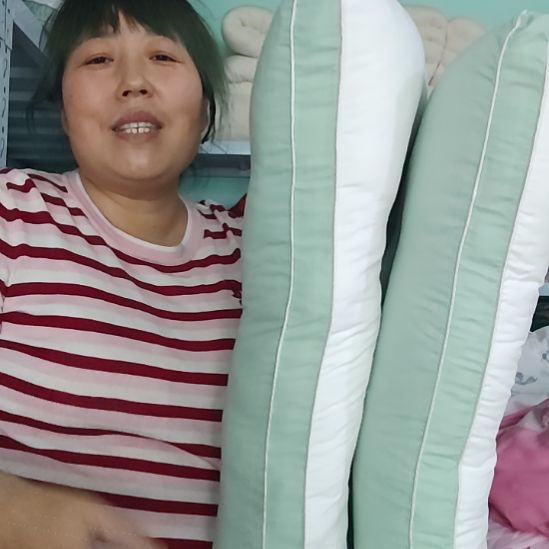 棉高端枕头，新的配音发两个。
