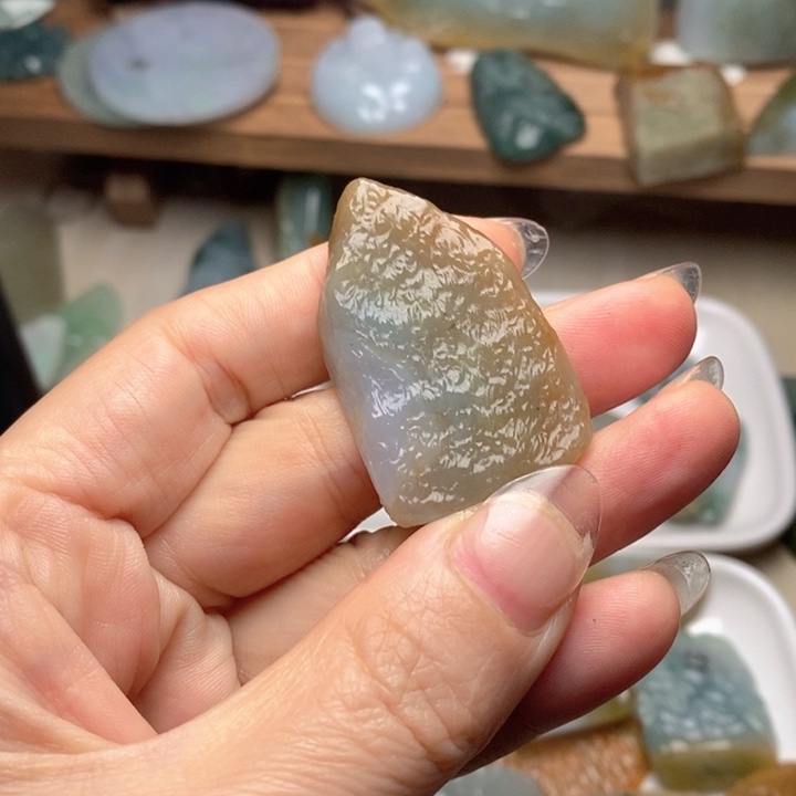 翡翠未镶嵌颈饰天然