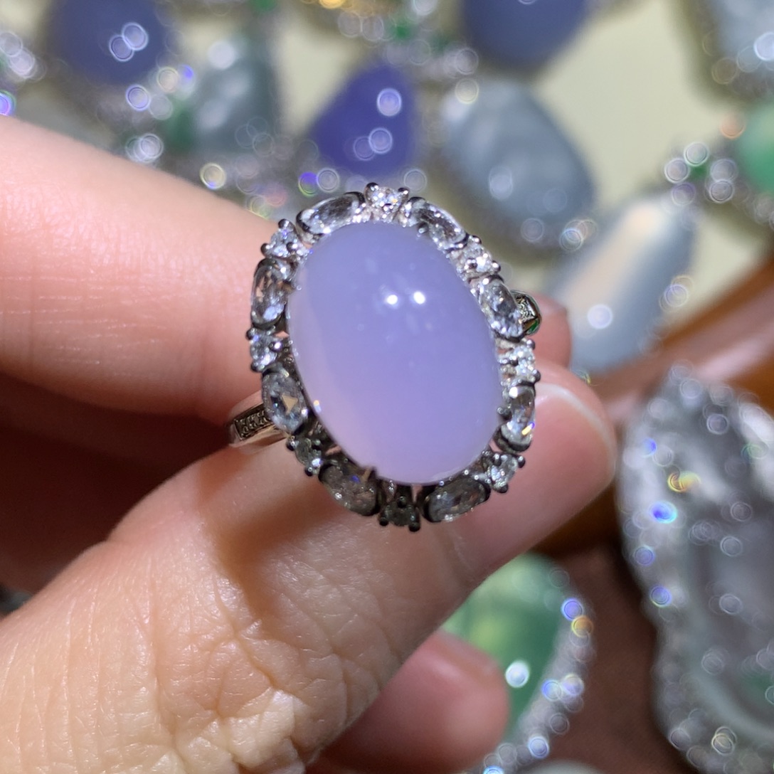 翡翠戒指18K金镶嵌戒指