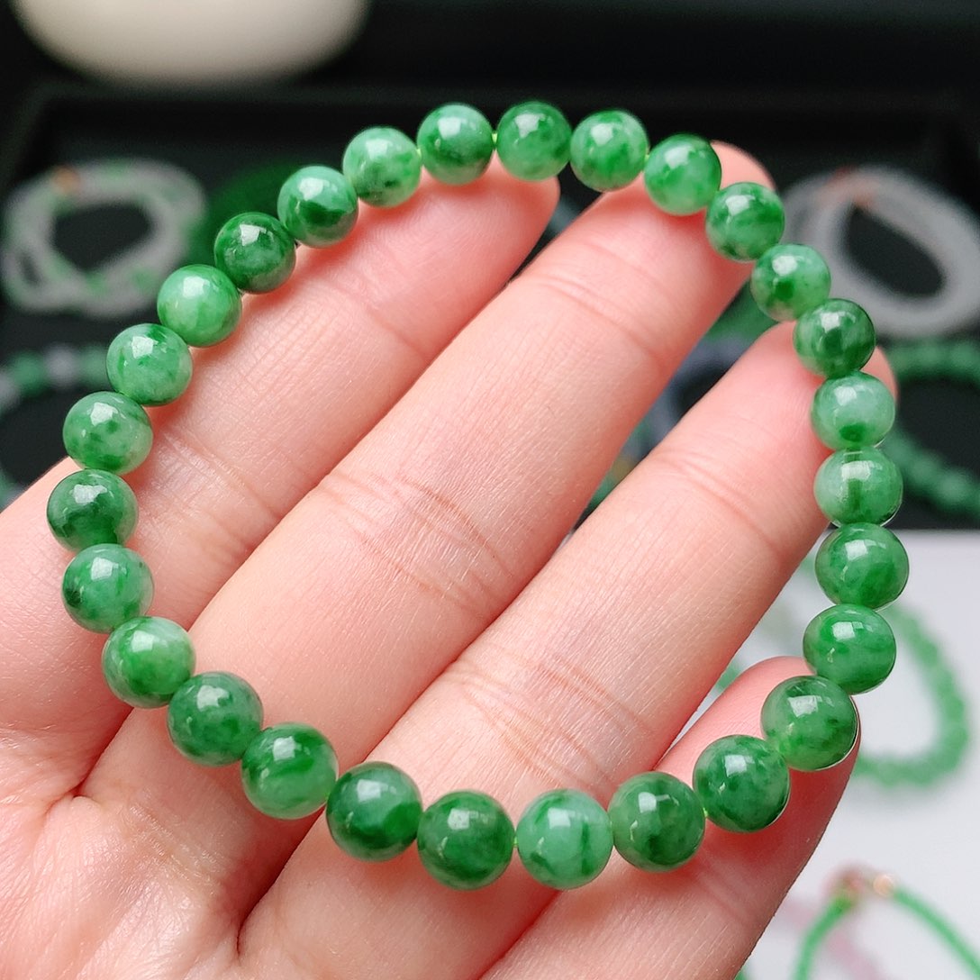 翡翠手链未镶嵌翡翠