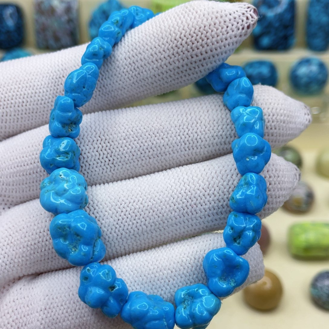 未镶嵌绿松石颈饰