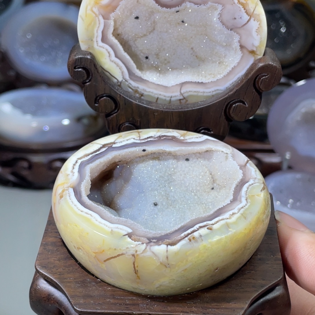 大型摆件（非配饰）水晶未镶嵌聚宝盆