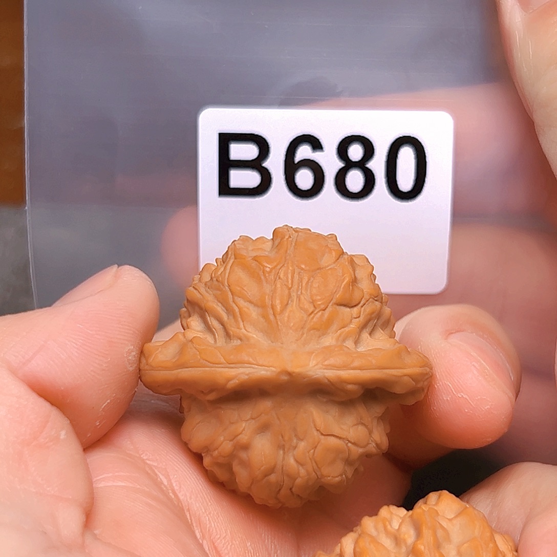 文玩核桃吊坠40图图 有瑕疵