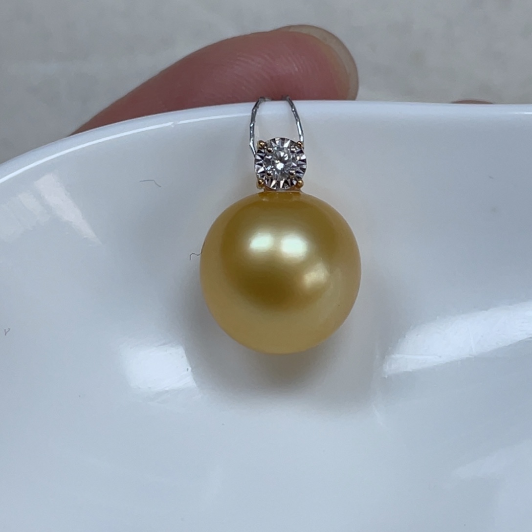 海水珍珠18K金镶嵌颈饰11.8mm