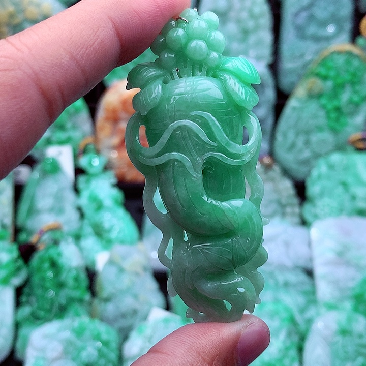 翡翠吊坠(不含链)未镶嵌