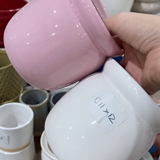 多肉绿植陶瓷花盆9.9包邮，有孔