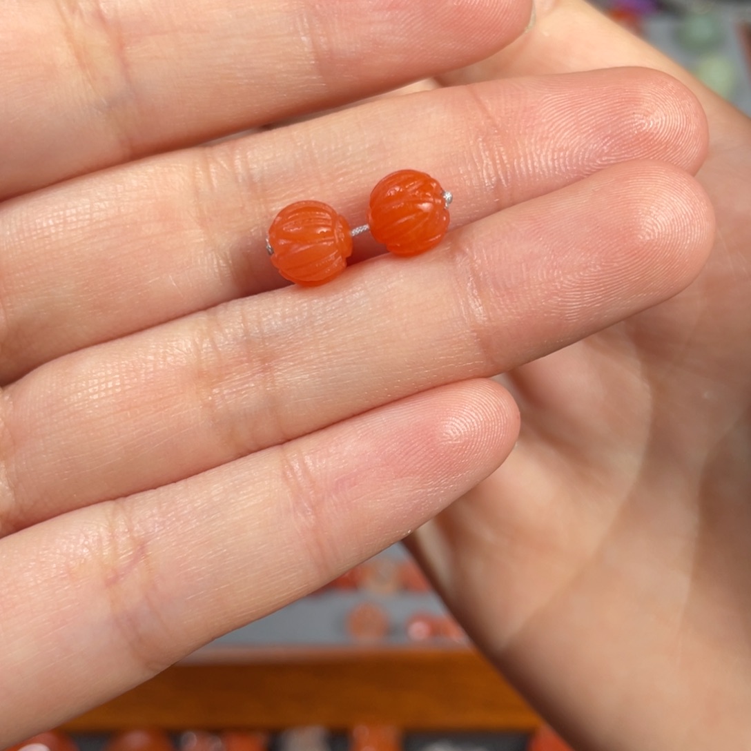 南红玛瑙莲花珠一对未镶嵌*️****