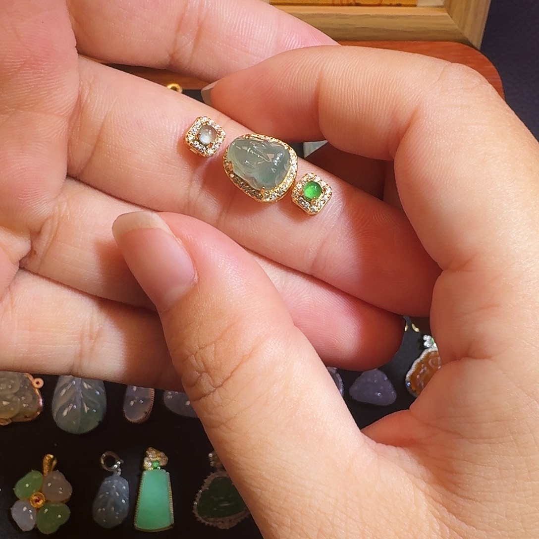 颈饰银S925镶嵌翡翠