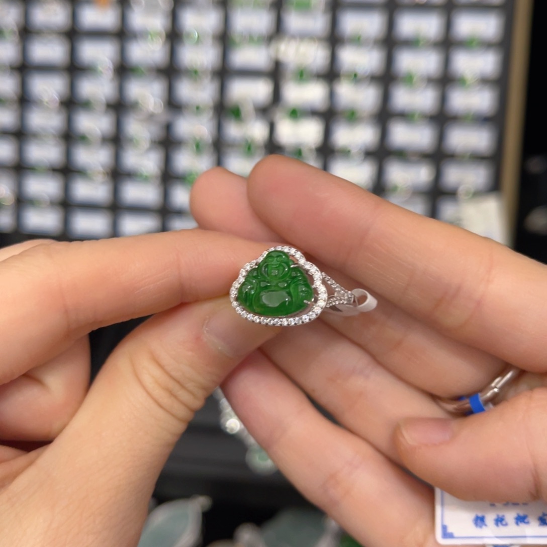 翡翠戒指银S925镶嵌D****G翡翠戒指